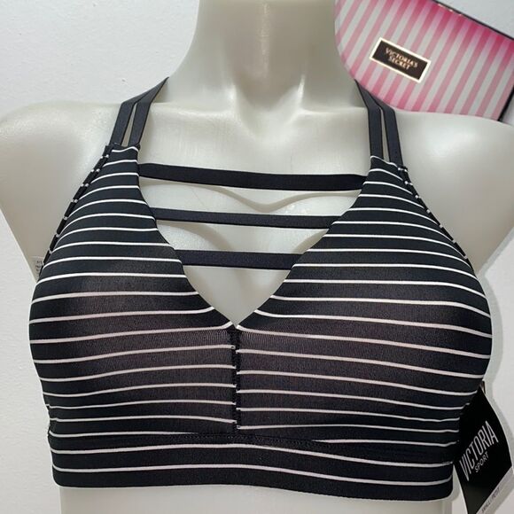 🔥Victoria Secret Sport bra removable padded sz small New - Picture 1 of 3